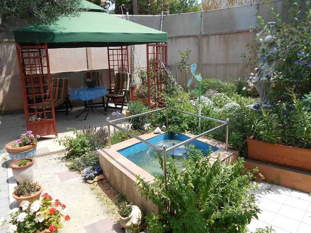 Apartment Olive House Rab Barbat na Rabu